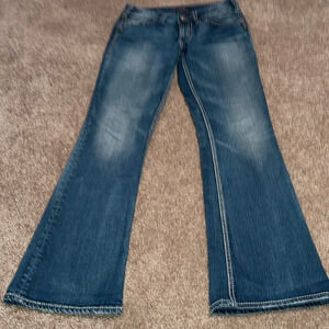 Silver Jeans Suki Surplus Back Flap Bootcut Jeans - size 28. T